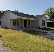Building Photo - 4392 Old Sadler Rd