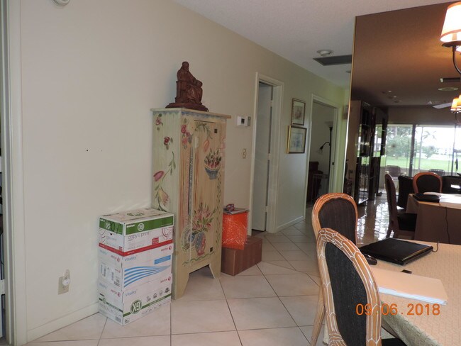 Foto del edificio - 5263  Privet Place B