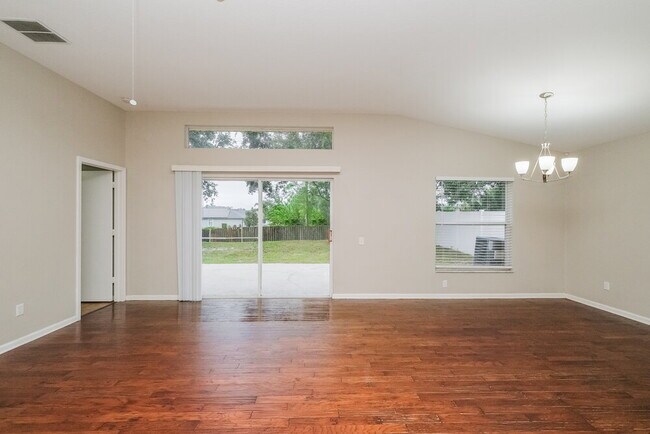 Foto del edificio - 10641 Egret Haven Ln