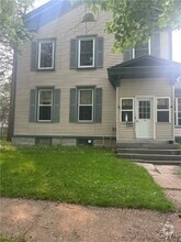 Building Photo - 423 West St