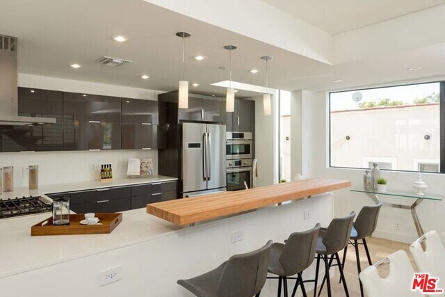 Foto del edificio - 6685 W Daychar Dr