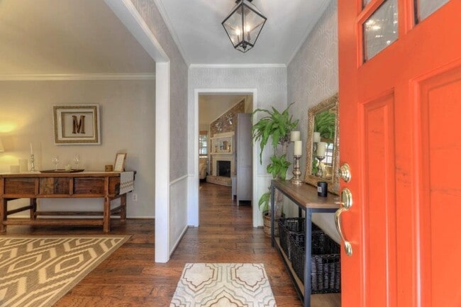 Foto del edificio - 14026 St Marys Ln