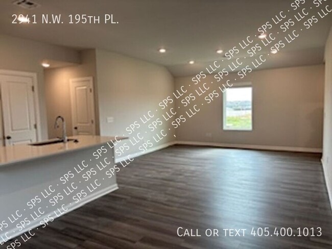 Building Photo - 2941 NW 195th St