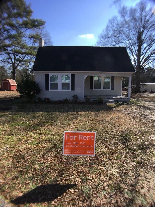 Primary Photo - 608 Summersby St