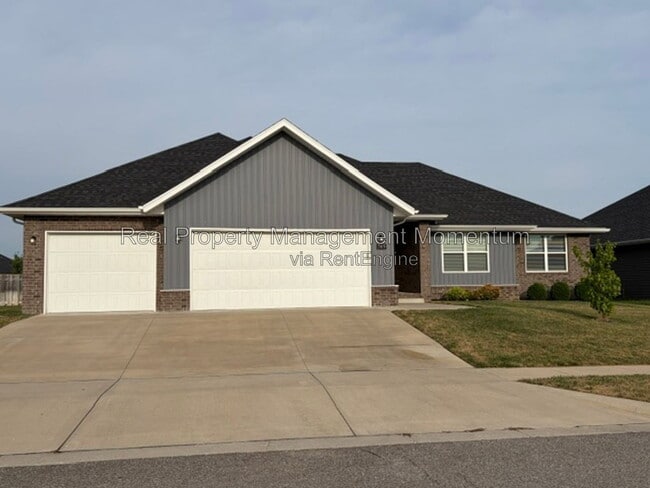 Building Photo - 749 E Penzance Cir