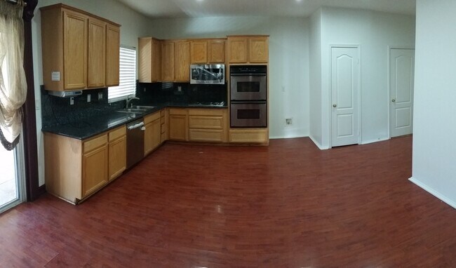 Foto del edificio - Beauty in the Details - 3 Bedroom / 2.5 Ba...
