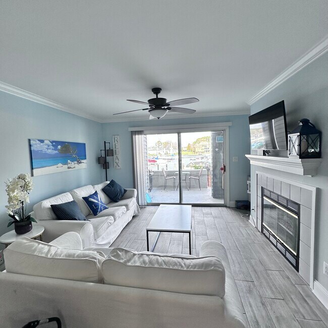 18713 Vineyard Point Ln Unit 18713, Cornelius, NC 28031 Condo for