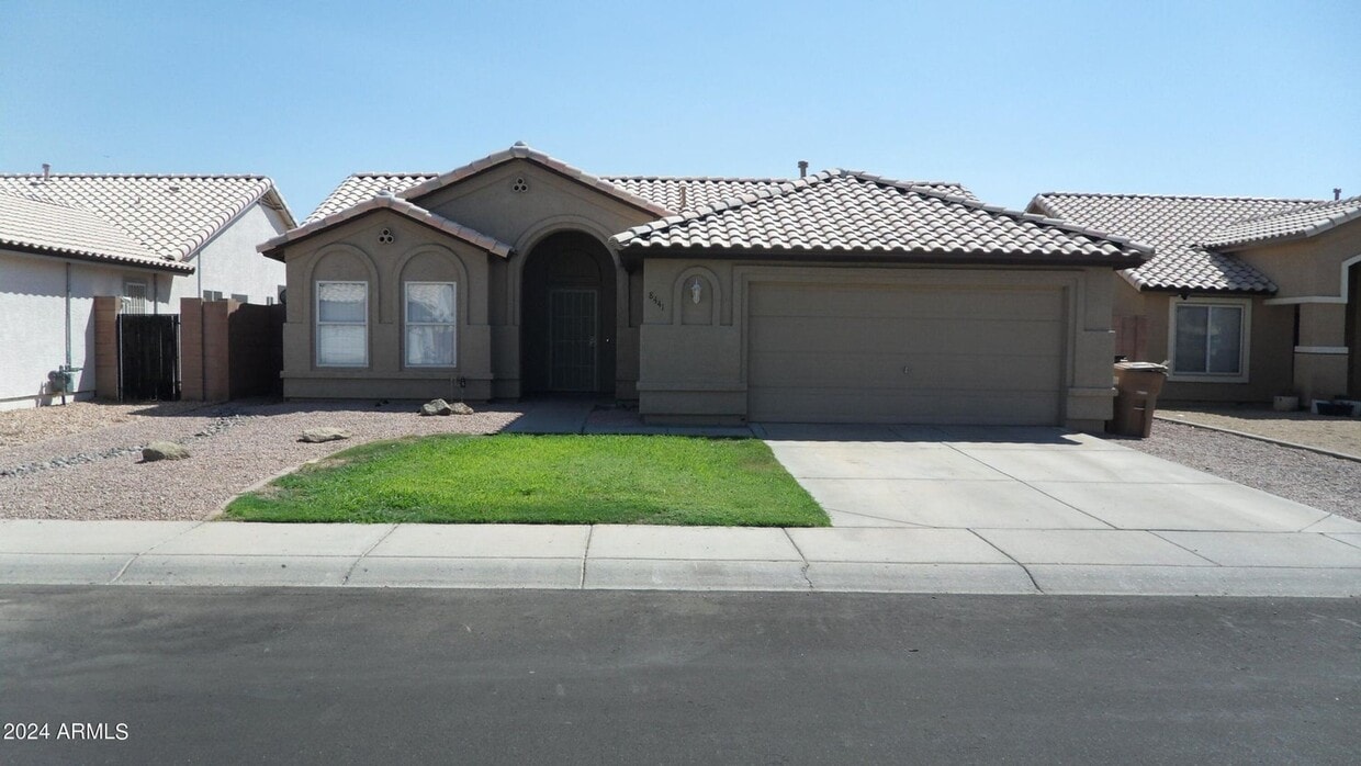 Primary Photo - Move In Ready 3 Bedroom in Sweetwater! All...