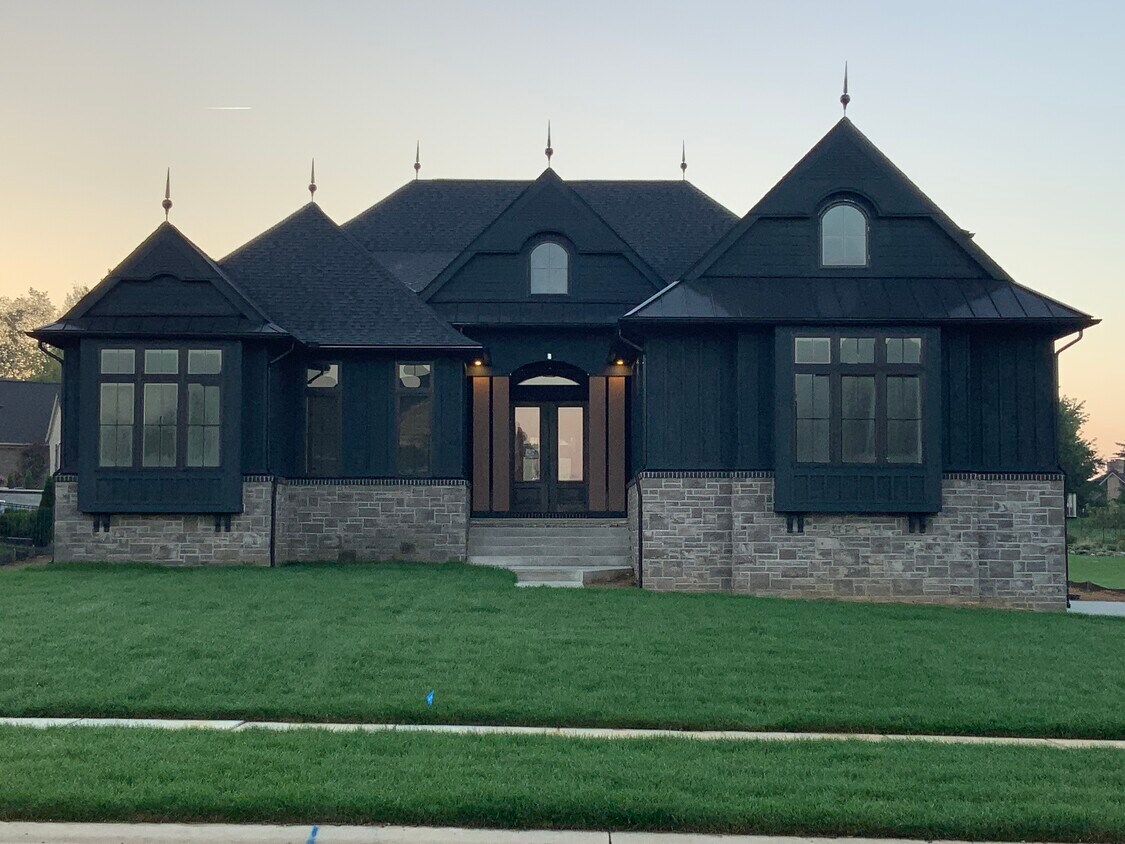 Primary Photo - 7158 Sawgrass Dr