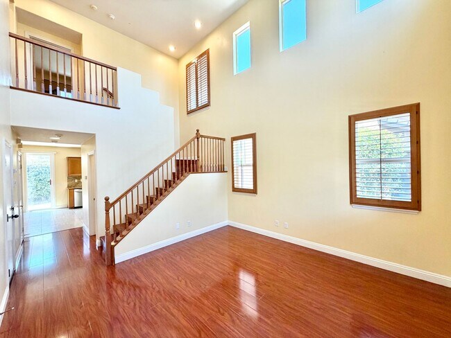 Foto del edificio - 31165 Hidden Lake Rd