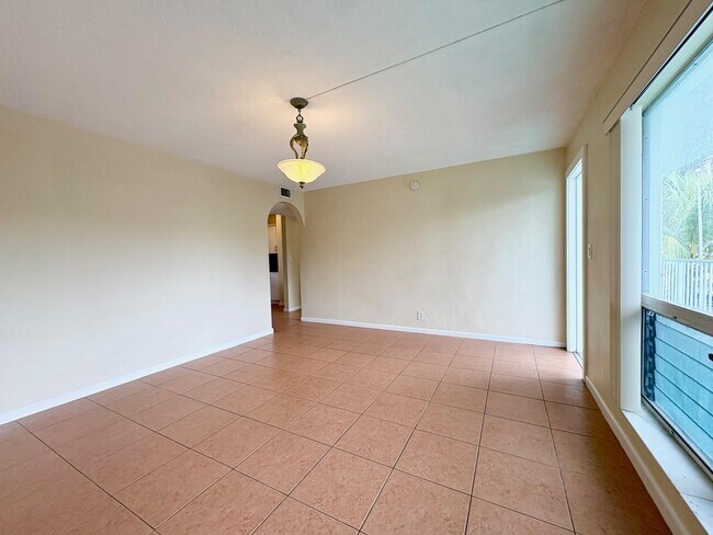 Foto del edificio - 3212 NE 7th Pl