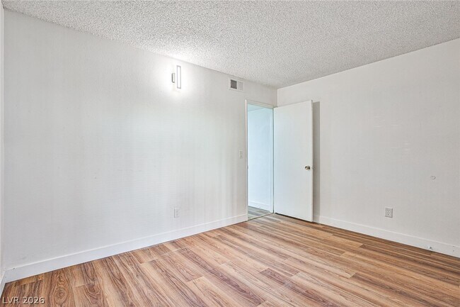 Foto del edificio - 3585 Arville St