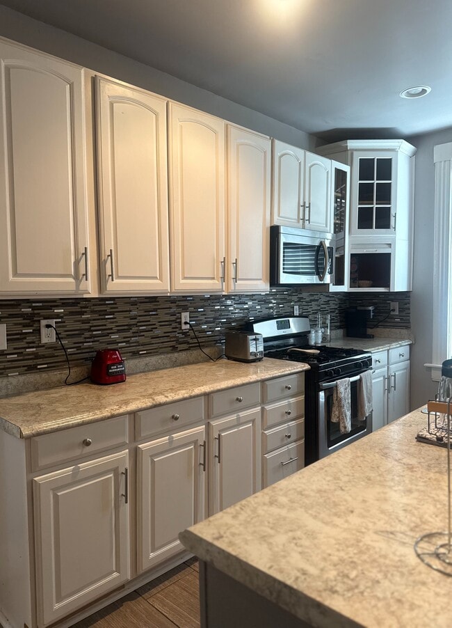 Photo - 3853 Vine St Apartment