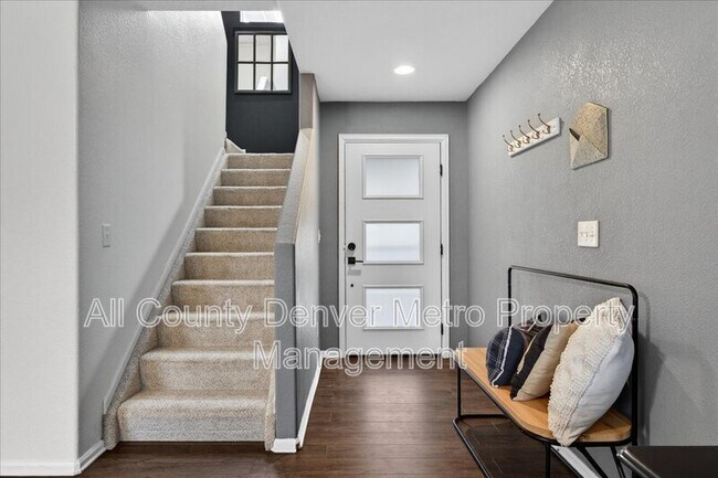 Foto del edificio - 9611 Elk Mountain Cir