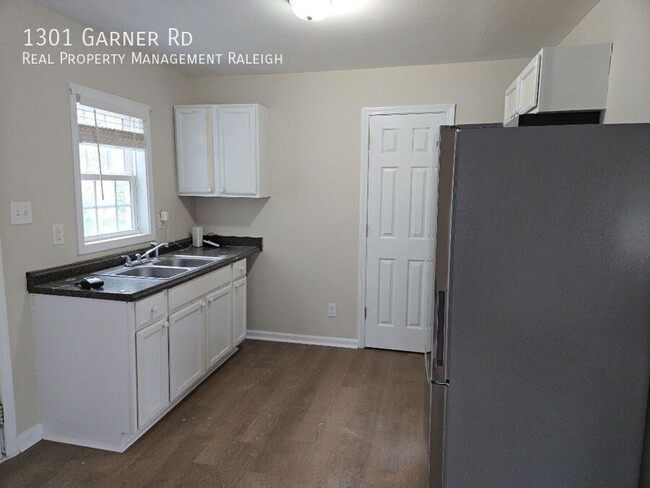 Building Photo - 1301 Garner Rd