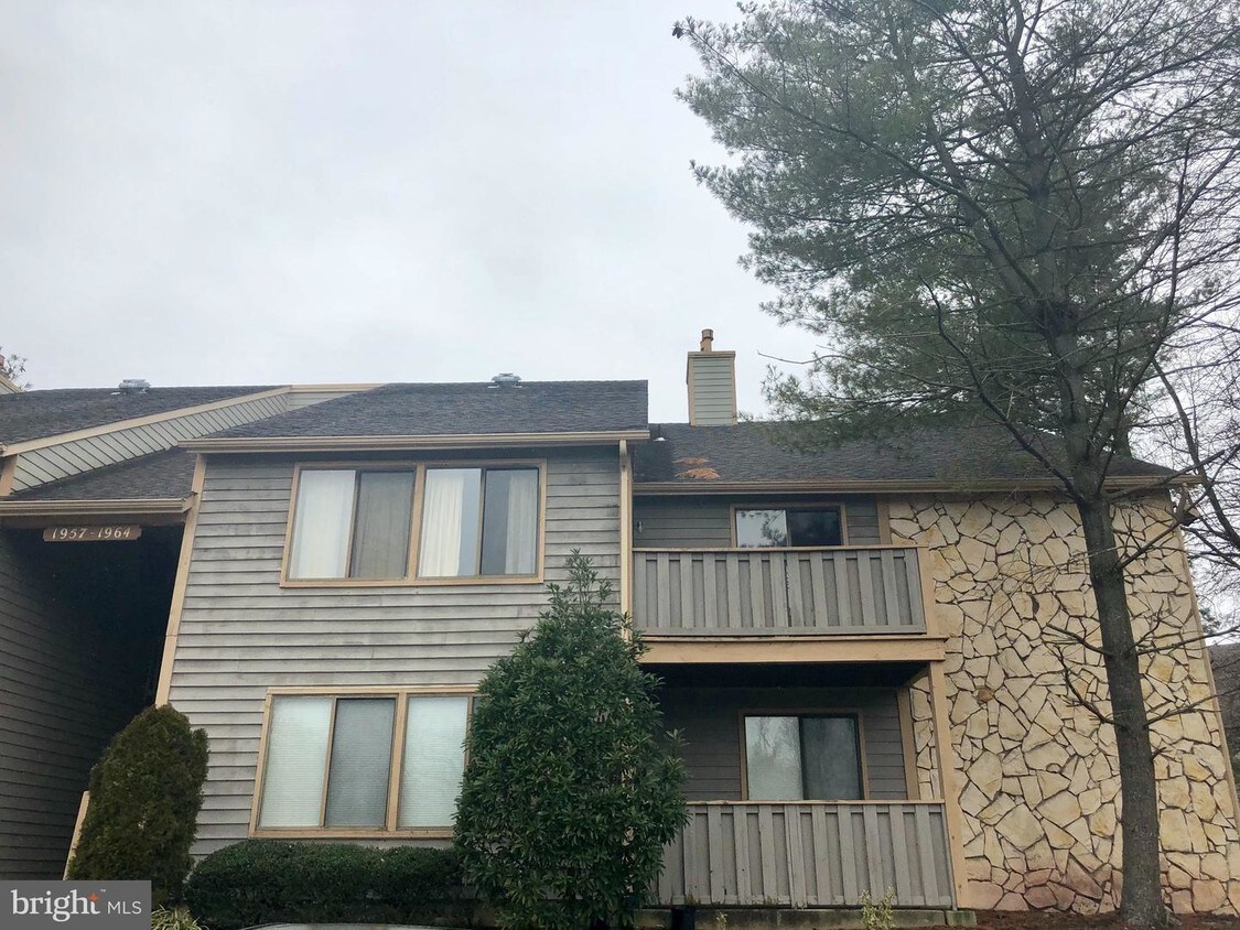 1958 The Woods II, Cherry Hill, NJ 08003 Room for Rent in Cherry Hill