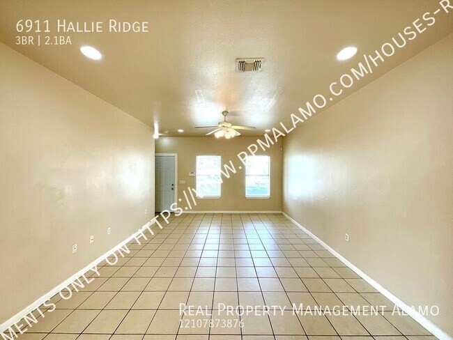 Foto del edificio - 6911 Hallie Ridge