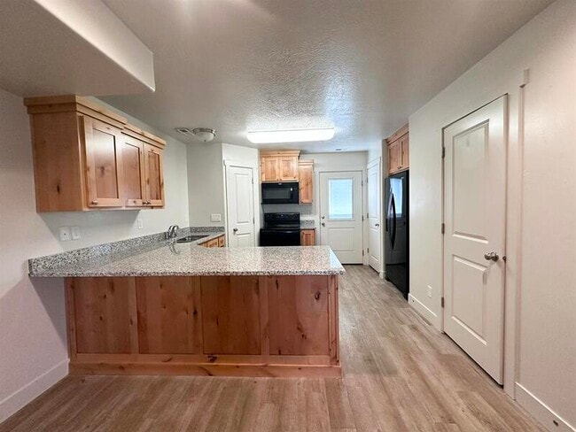 Building Photo - 482 N 2650 W