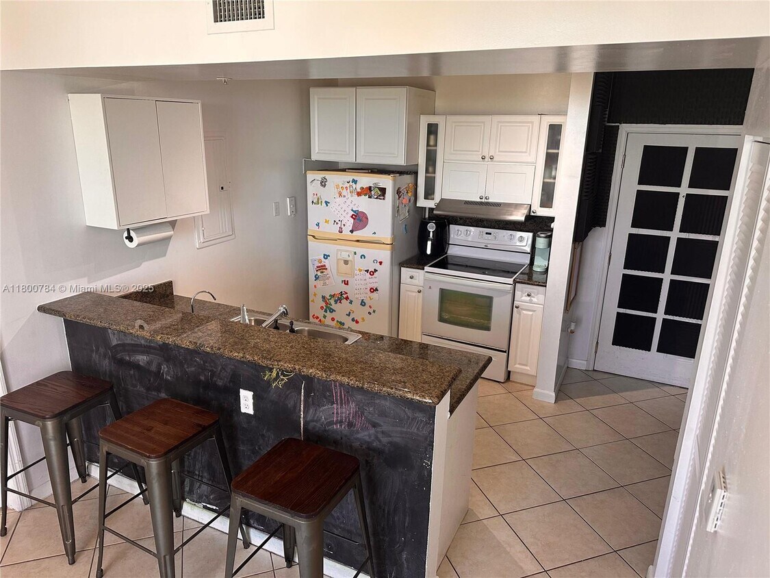 Foto principal - 1 Glen Royal Pkwy