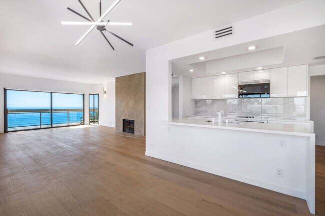 Building Photo - 801 Ocean Ave