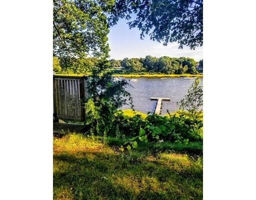 Primary Photo - 10 Riverfront