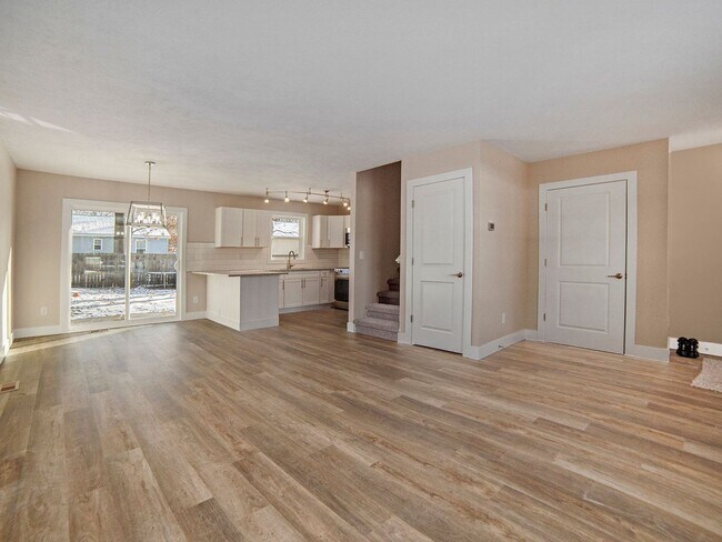 Foto del edificio - 556/558 Quarterline