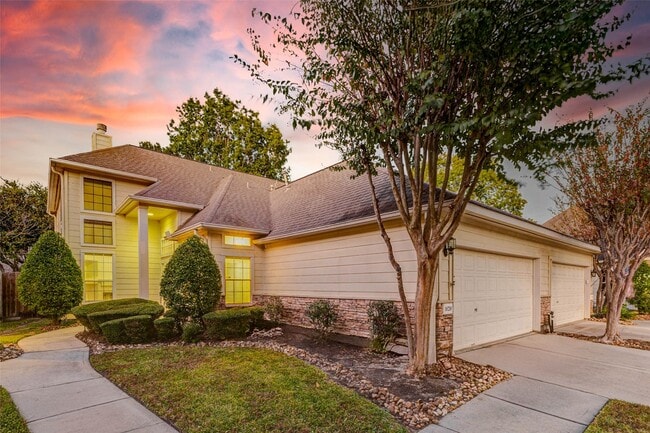 Foto del edificio - 10210 Thornmont Ln