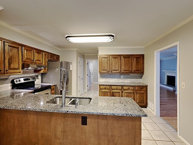 Building Photo - 8878 Carroll Manor Dr