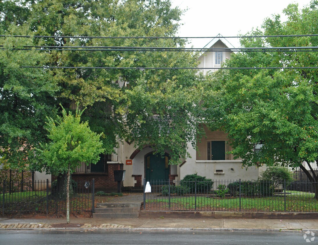 Foto principal - 464 NE Boulevard