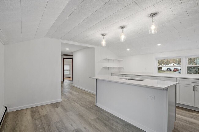 Foto del edificio - 47 Railroad Ave