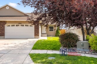 Building Photo - 1584 Dustin Cir