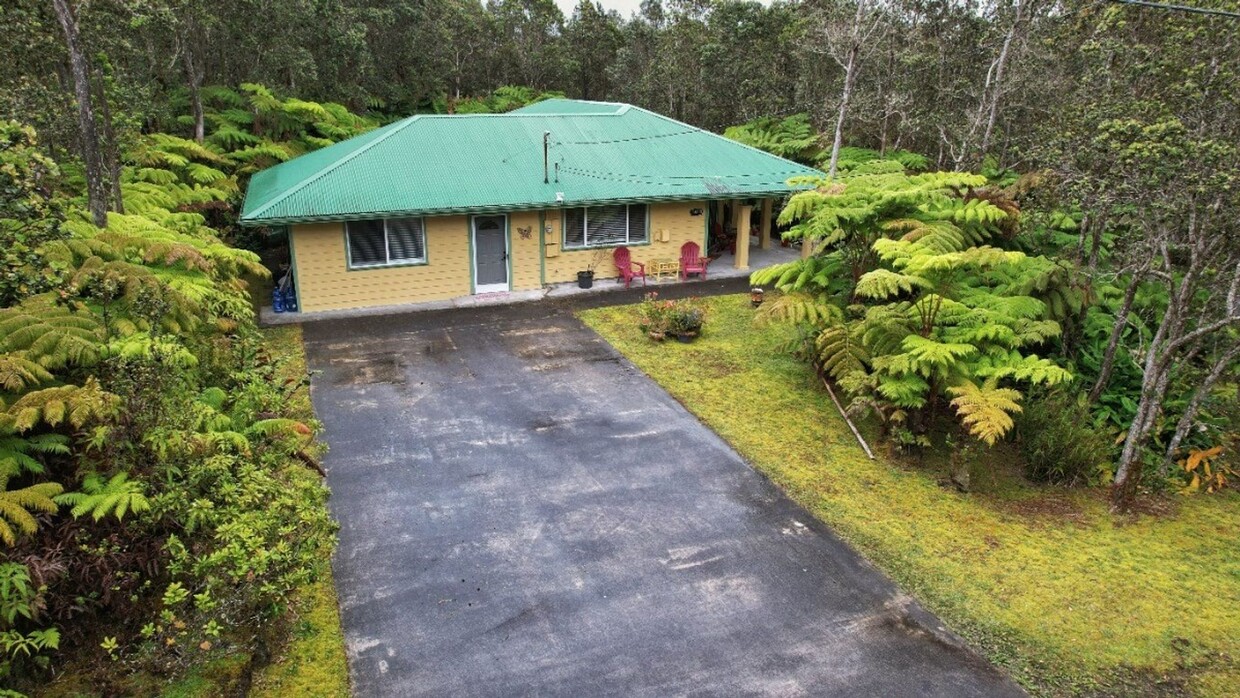 Foto principal - Beautiful 3 bedroom 2 bath PET FRIENDLY ho...