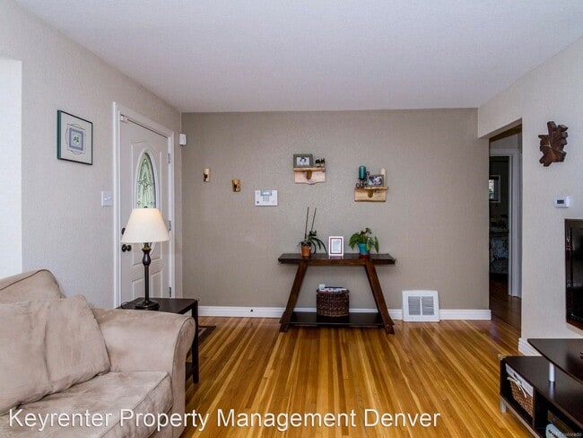 Building Photo - 4 br, 2 bath House - 1300 S Holly St