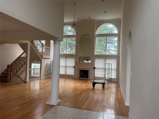 Building Photo - 14228 Manderleigh Woods Dr