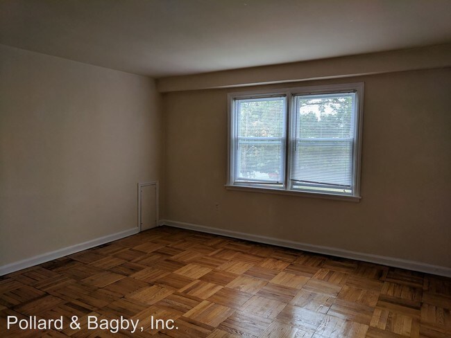 Building Photo - 2602 Kensington Ave