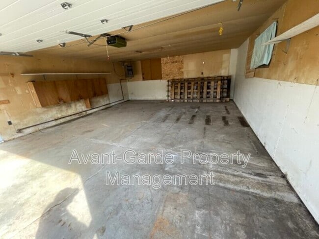 Building Photo - 3 Grantham Pl