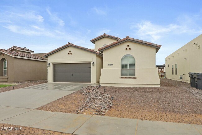 Foto del edificio - 15128 Design Ct