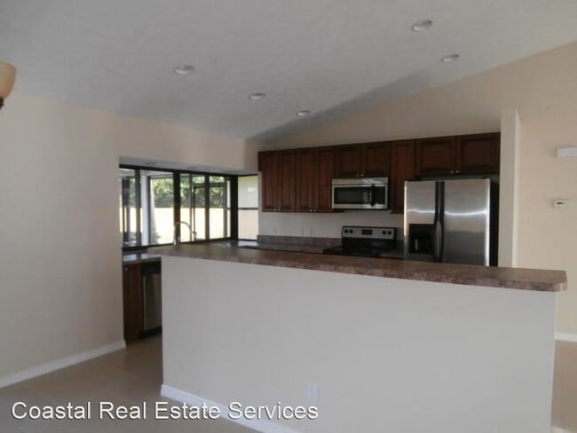 Building Photo - 3 br, 2 bath House - 1010 SW Del Rio Blvd