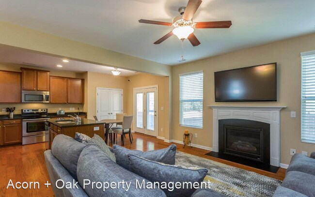 Building Photo - 4 br, 2.5 bath House - 2409 Pear Tree Lane