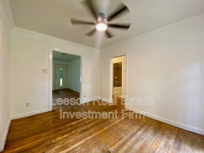 Foto del edificio - 132 Yjean St