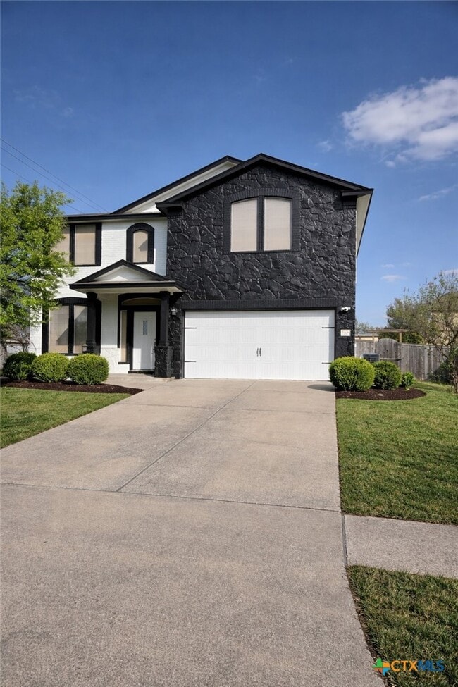 Building Photo - 2308 Isabelle Dr