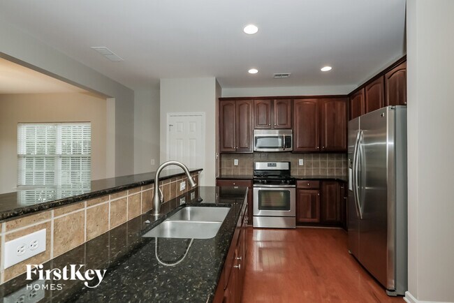 Foto del edificio - 3927 Caldwell Ridge Pkwy