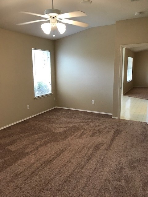 Foto del edificio - 2602 Bradley Ln