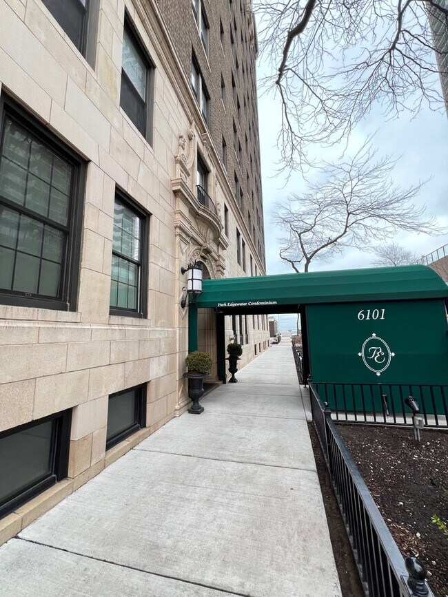 Foto del edificio - 6101 N Sheridan Rd