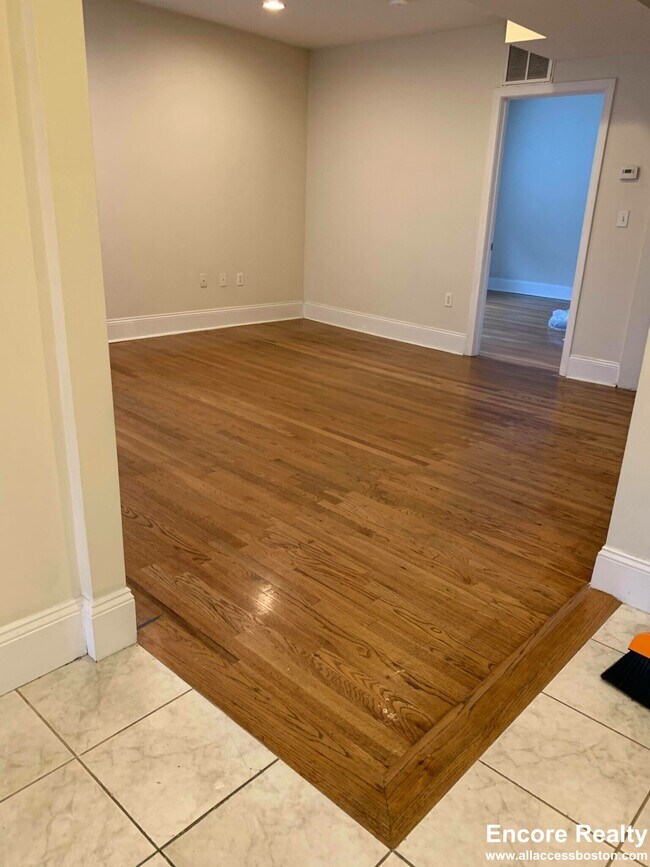 Foto del edificio - 23 Aspinwall Ave