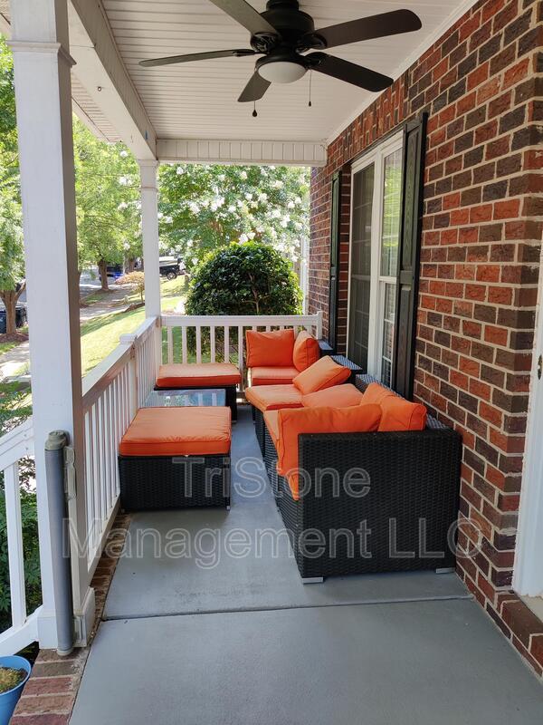 Foto del edificio - 14512 Harvington Dr