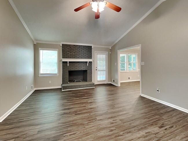 Building Photo - 1464 Cherry Hill Rd SW