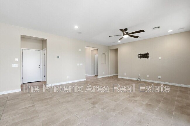 Foto del edificio - 39725 N Hailey Ln