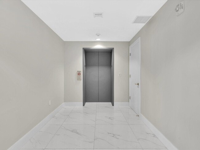 Building Photo - 701 N Fort Lauderdale Beach Blvd