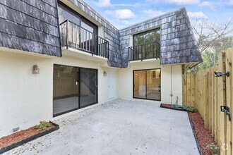 Building Photo - 1624 Forest Lakes Cir